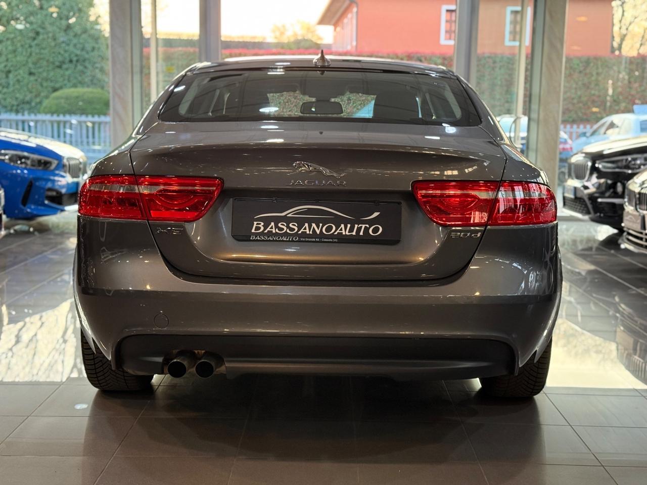 Jaguar XE 2.0 D Turbo 180CV aut. Pure Business Edition