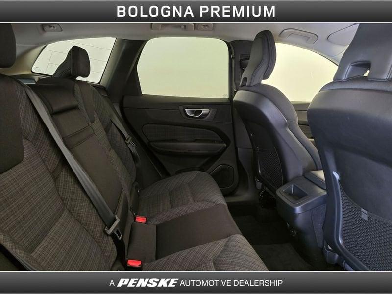 Volvo XC60 B4 (d) AWD automatico Core