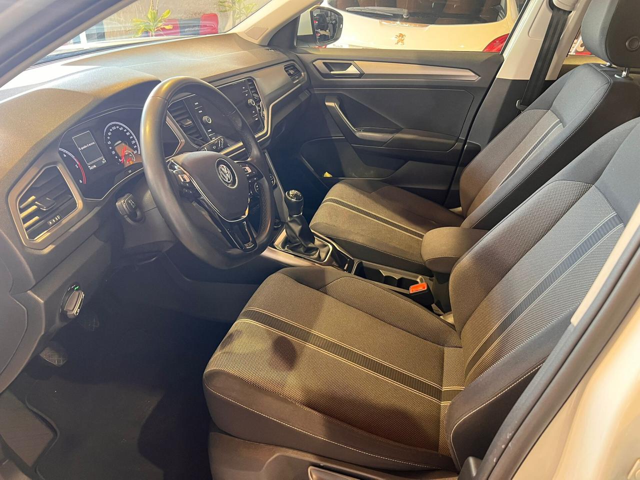 Volkswagen T-Roc 1.6 TDI SCR Business Technology 2020