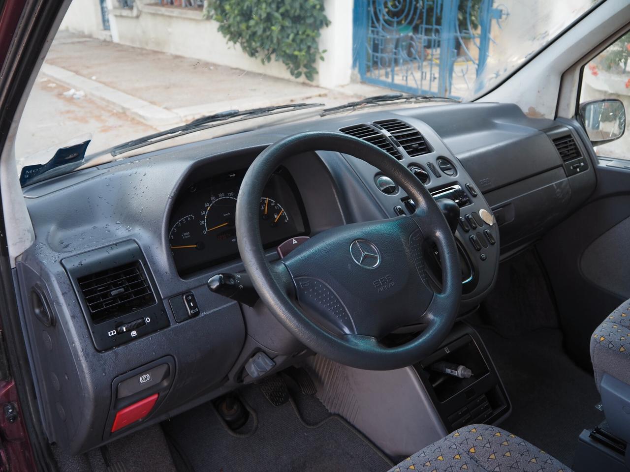 Mercedes-benz V 220 CDI •7 Posti•