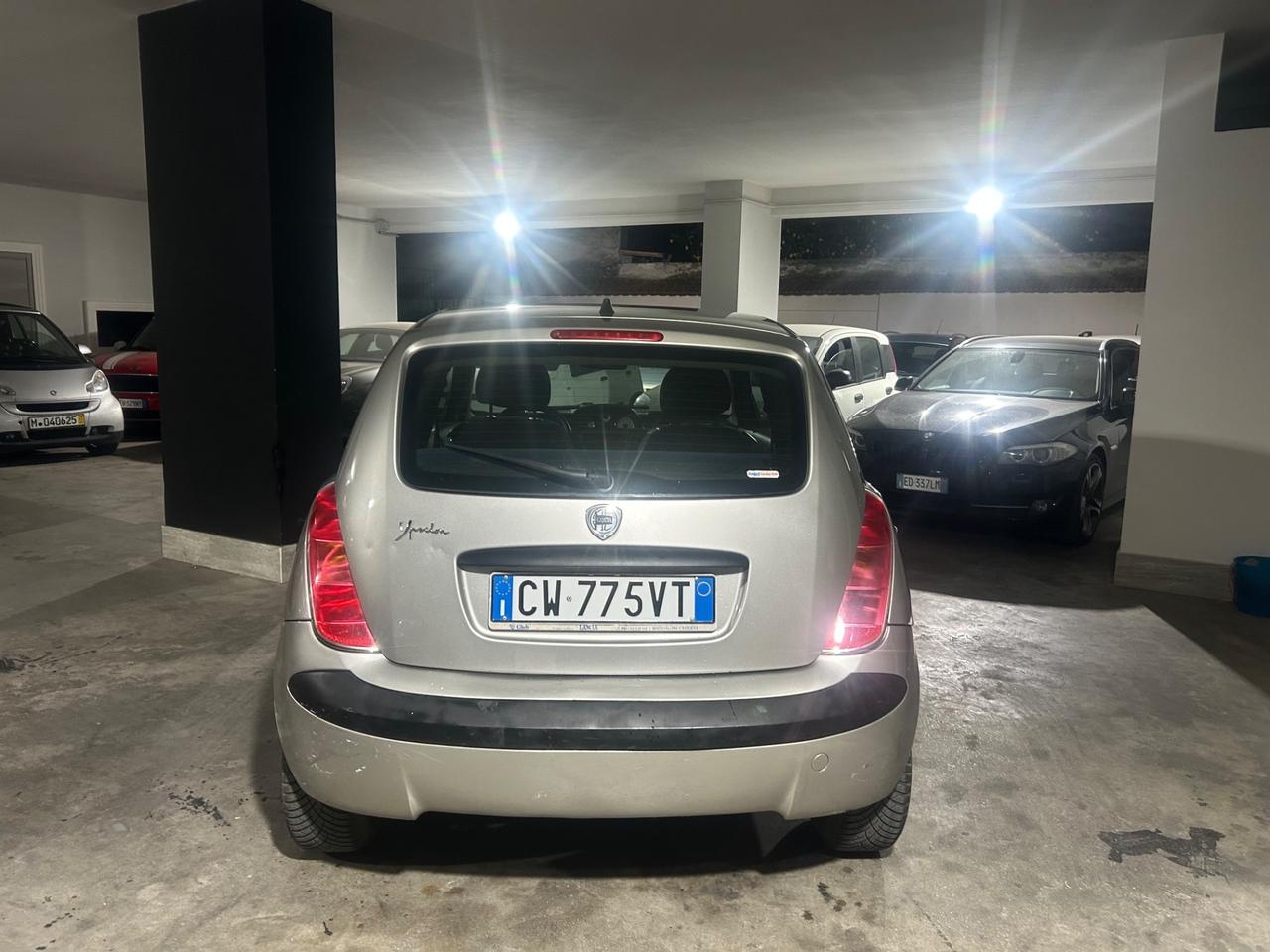 Lancia Ypsilon 1.2 16V Argento