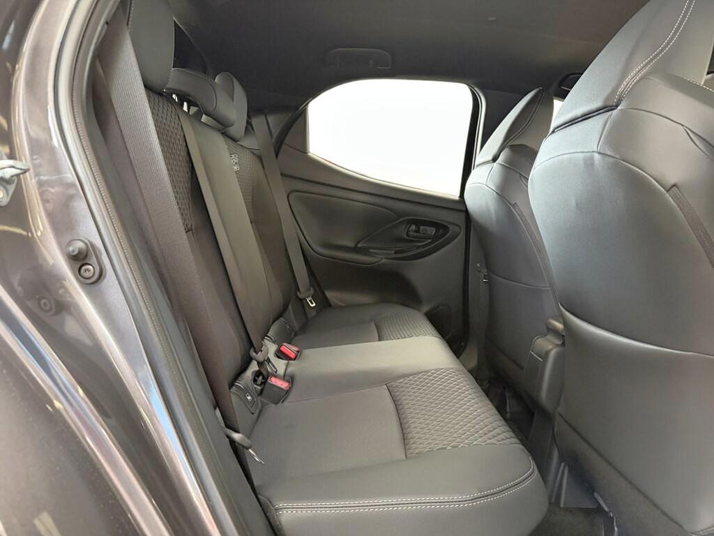 Toyota Yaris 1.5 Hybrid 130 Lounge E-CVT