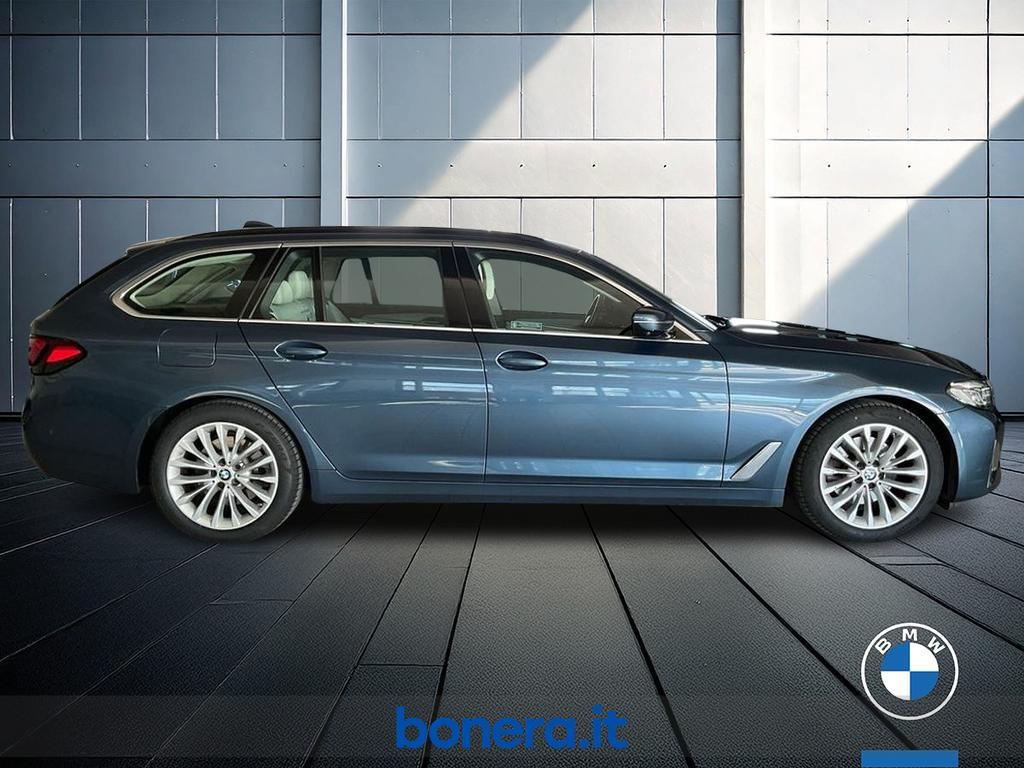BMW Serie 5 Touring 520 d Mild Hybrid 48V Luxury Steptronic