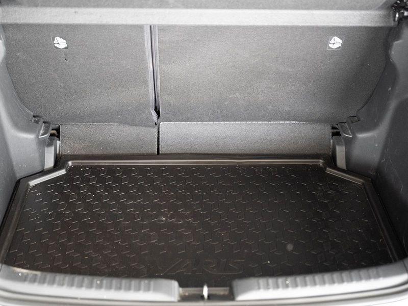 Toyota Yaris Hybrid Trend MY24