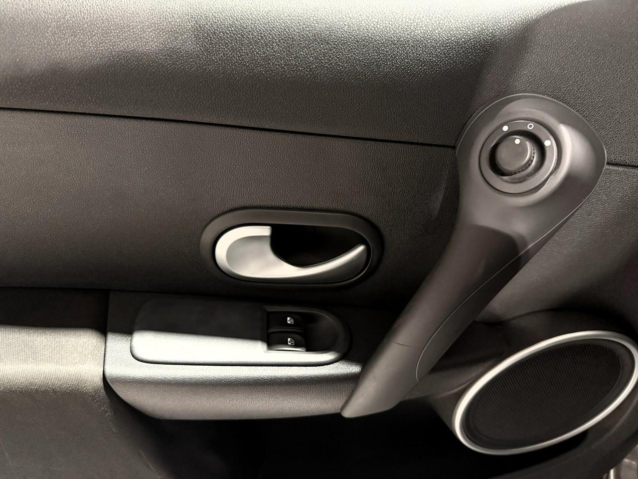 Renault Clio 1.2 16V GPL 20TH 5 PORTE UNICO PROPRIETARIO