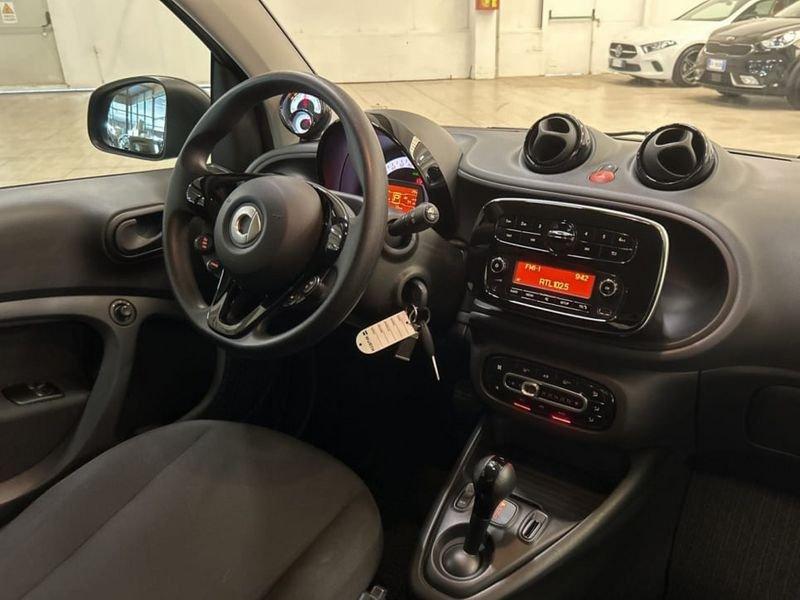smart fortwo EQ PURE 22KW