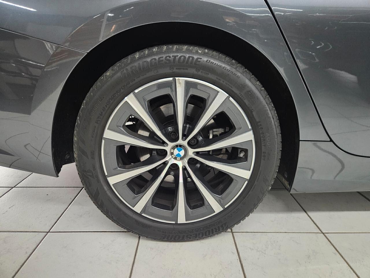 BMW 318 d Touring mhev Business Advantage auto