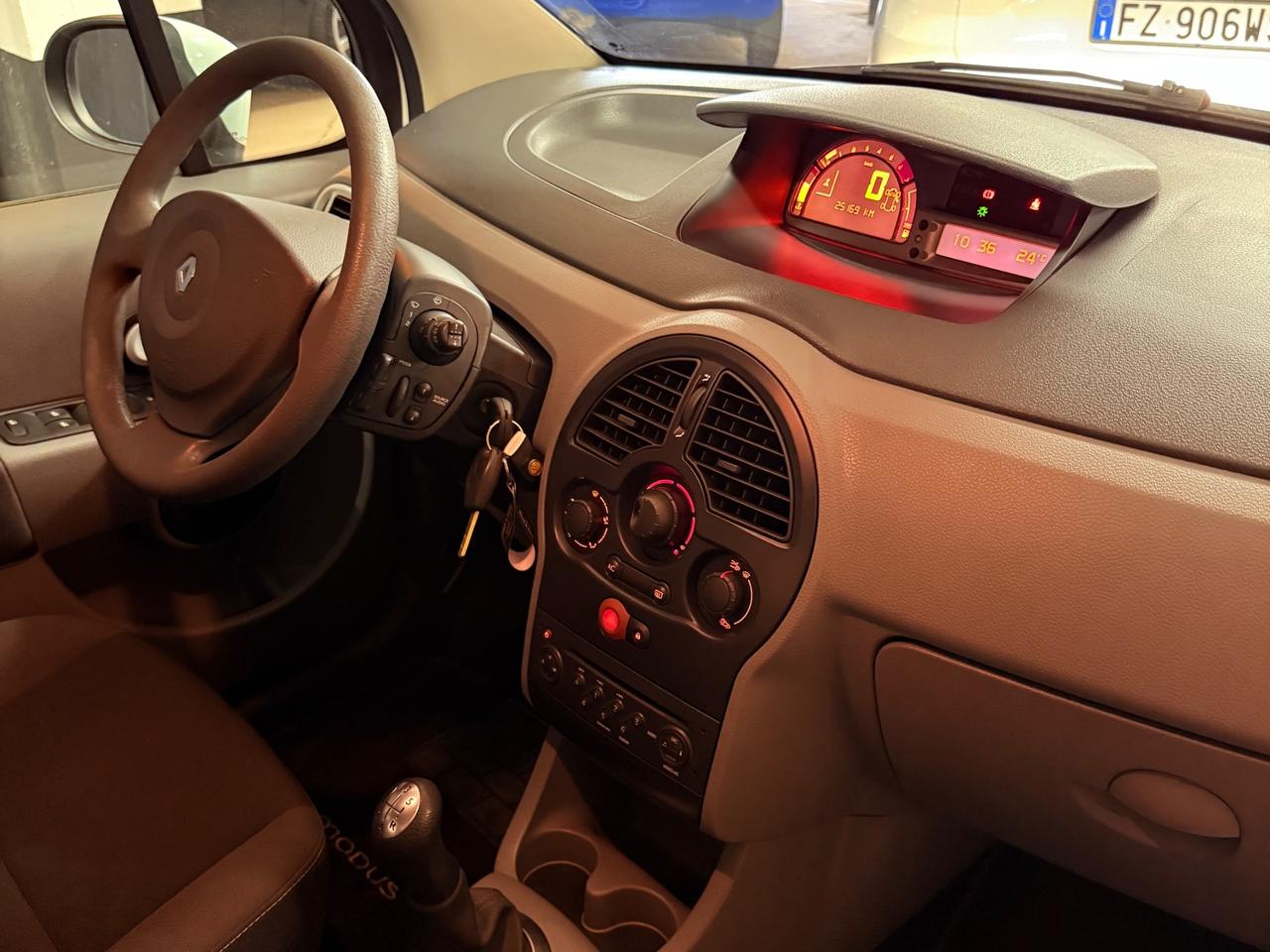 STRAORDINARIA RENAULT MODUS CON SOLI 25.168 KM