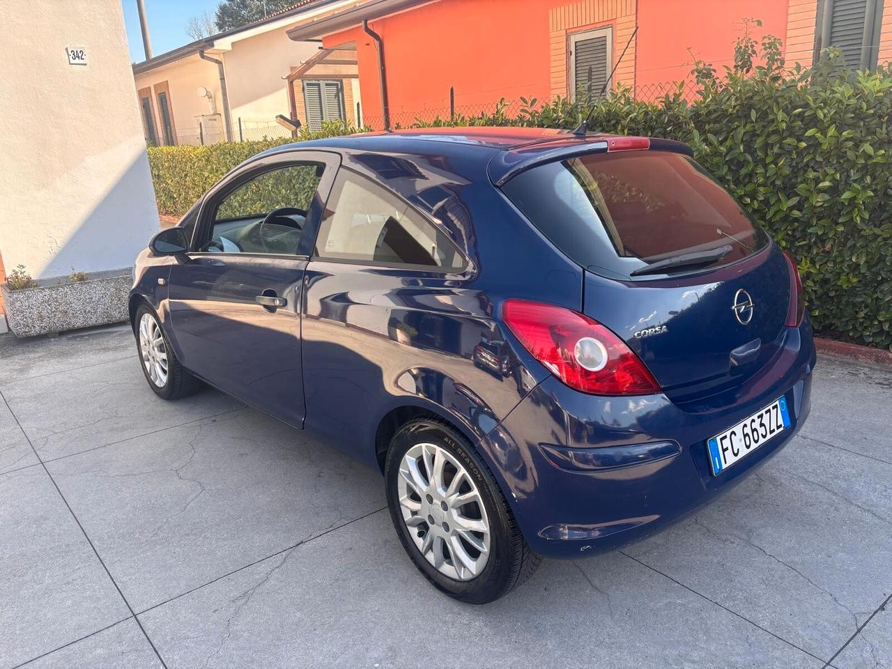 Opel Corsa 1.2 80CV 3 porte GPL-TECH Club