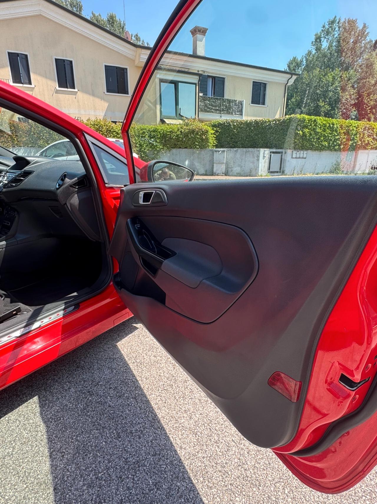 Ford Fiesta 1.6 182CV 3 porte ST