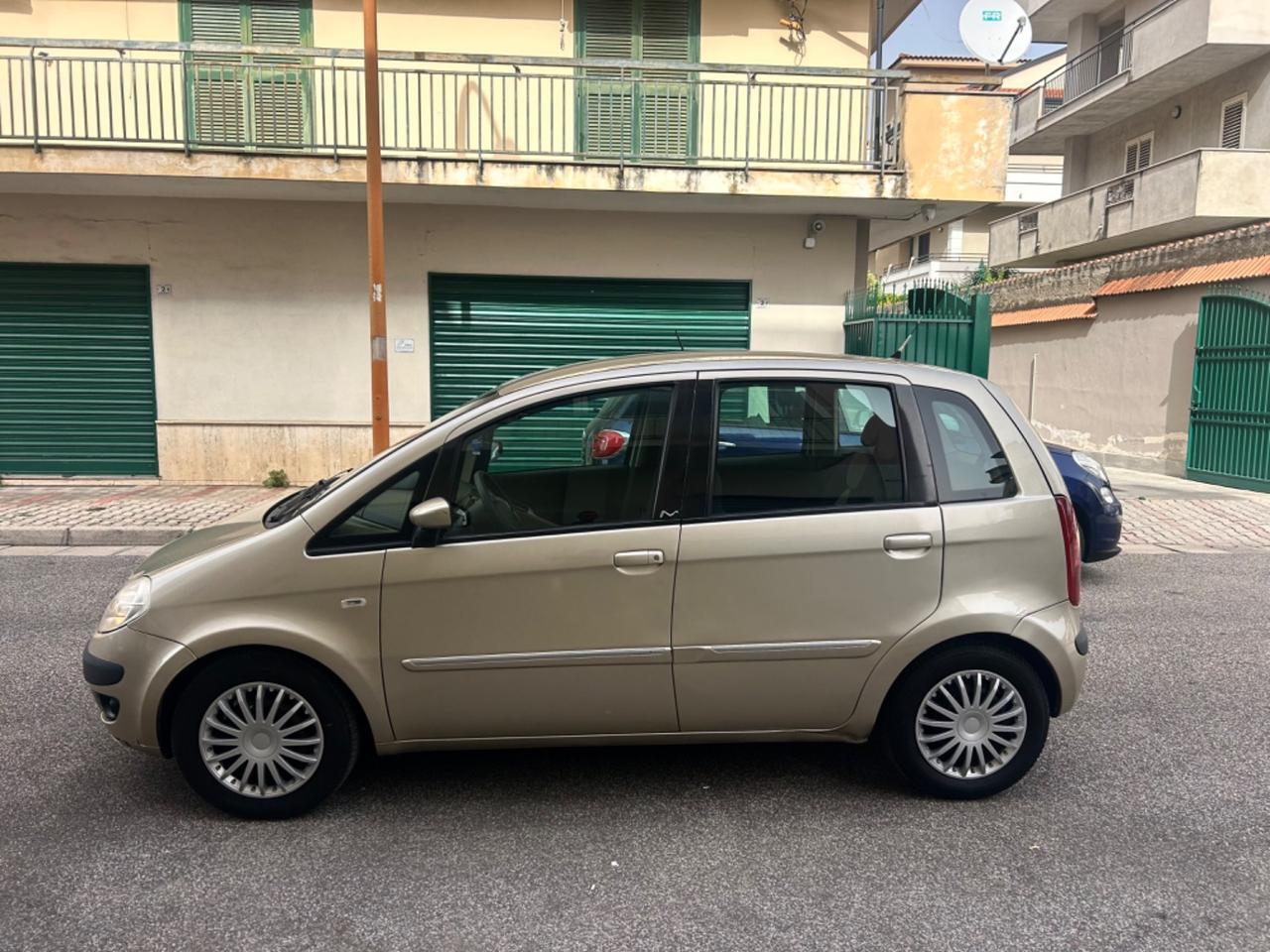 Lancia MUSA 1.4 16V Oro GPL