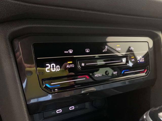 Volkswagen Tiguan Tiguan 1.5 tsi R-Line 150cv dsg IVA ESPOSTA