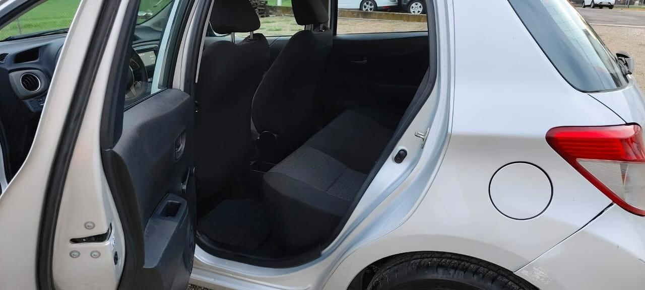 Toyota Yaris 1.4 D-4D 5 porte Lounge