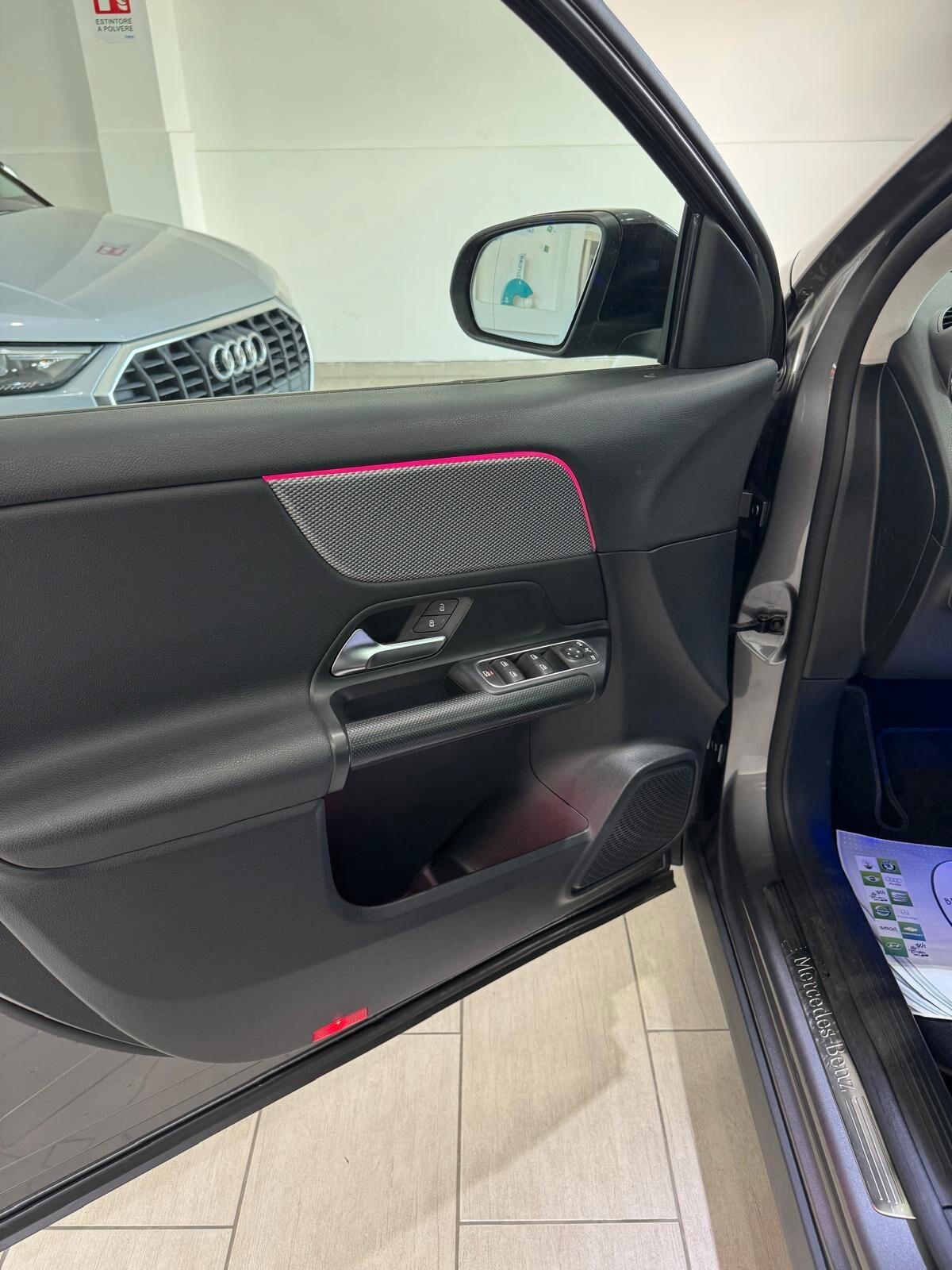 Mercedes-benz GLA 180 GLA 180 d Automatic Premium