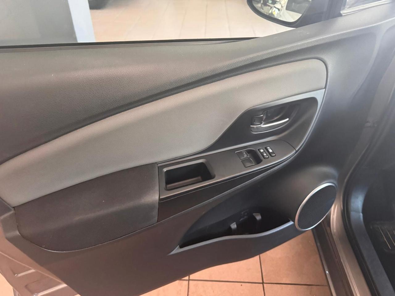 Toyota Yaris 1.5 Hybrid 5 porte Business
