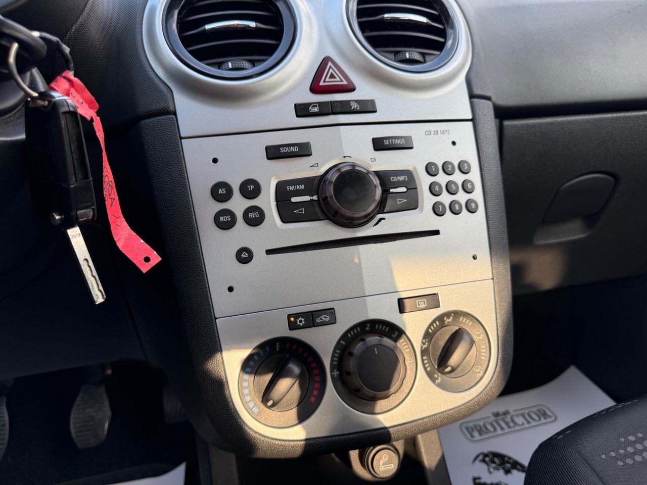 Opel Corsa 1.2 5 porte Club UNICO NEOPATENTATI