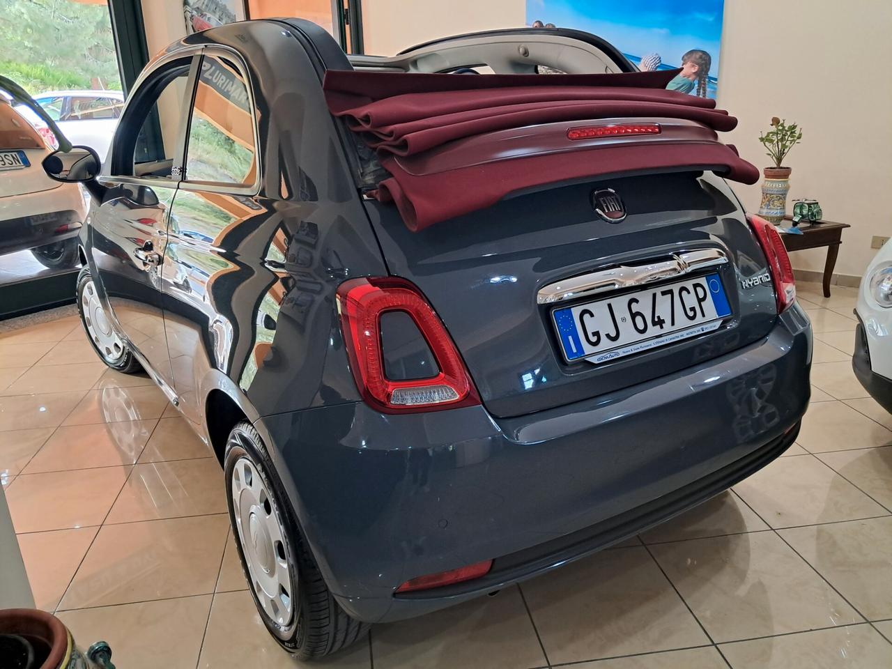 Fiat 500 C 1.0 Hybrid Connect