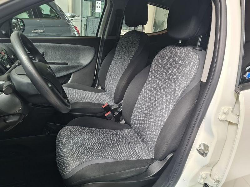 Lancia Ypsilon 1.2 69cv Elefantino Blu