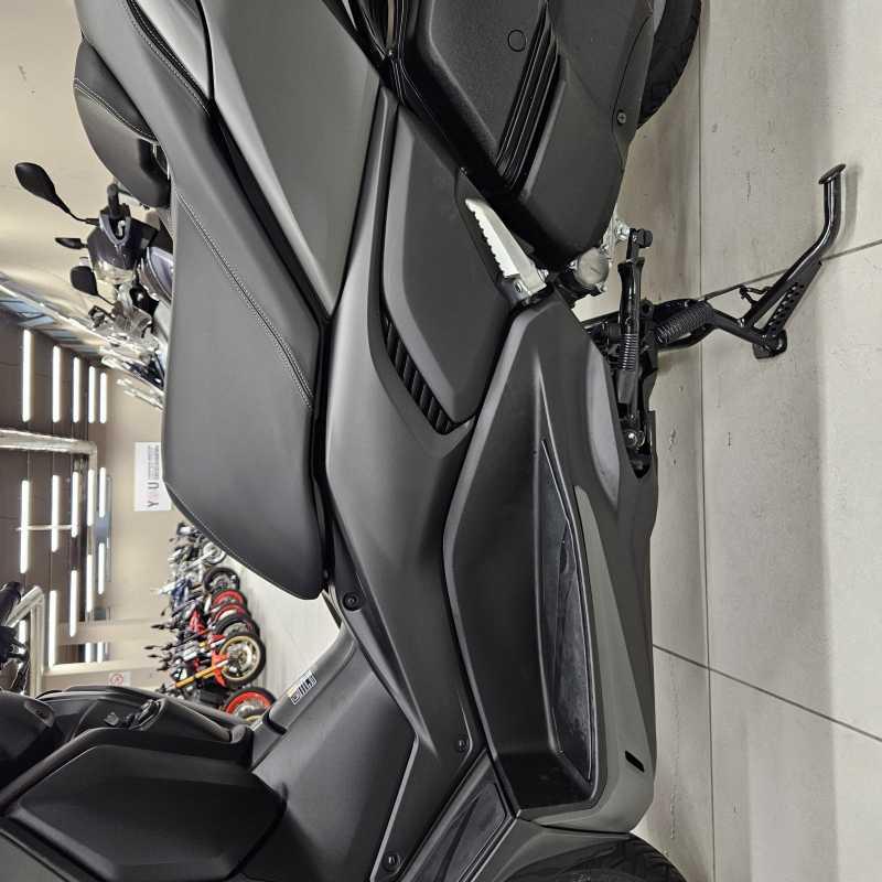 Yamaha X-Max 300 - 2026