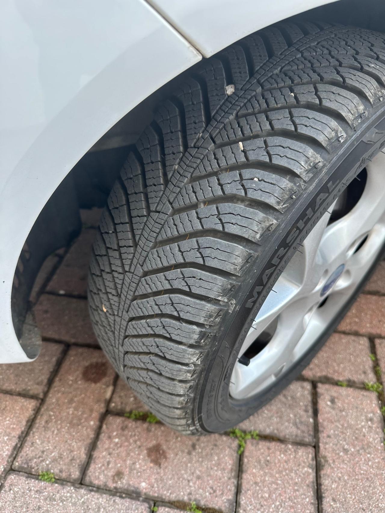 Ford Fiesta 1.4 16V 5p. Bz.- GPL Titanium Bs.