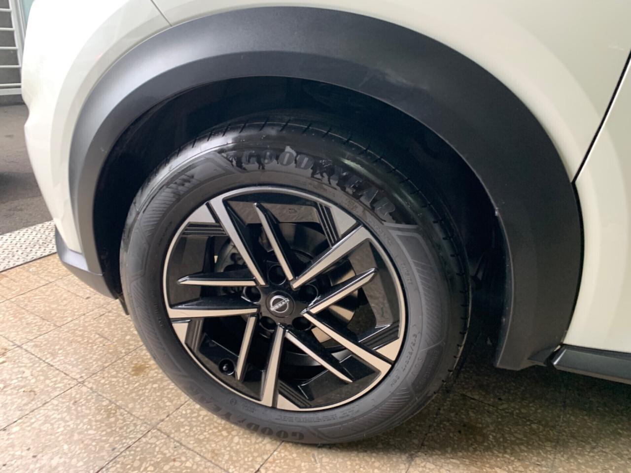 Nissan Juke 1.0 DIG-T 114 CV N-Connecta