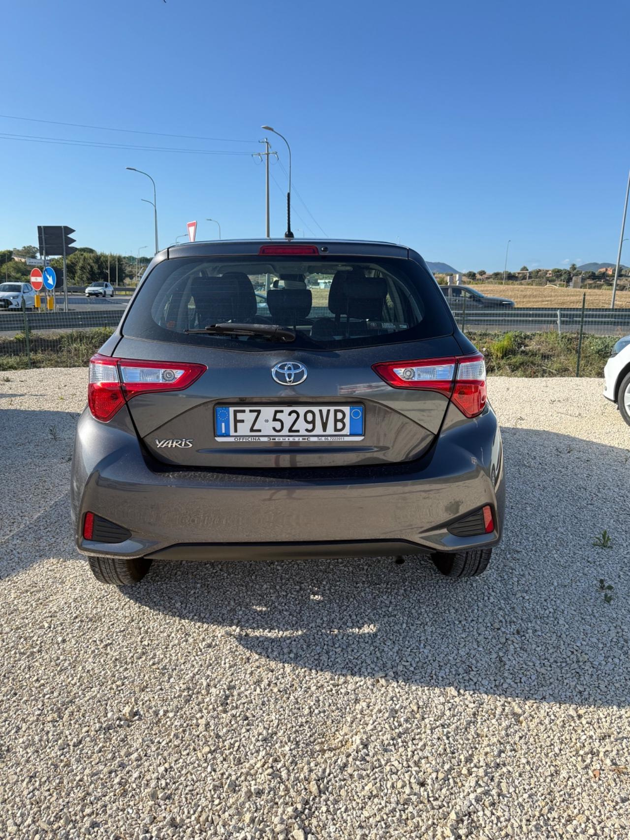 Toyota Yaris 1.5 5 porte Active