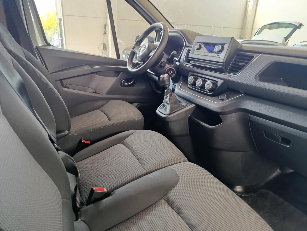 NISSAN Primastar bus 2.0 dci 110cv S&S L1H1 9p.ti