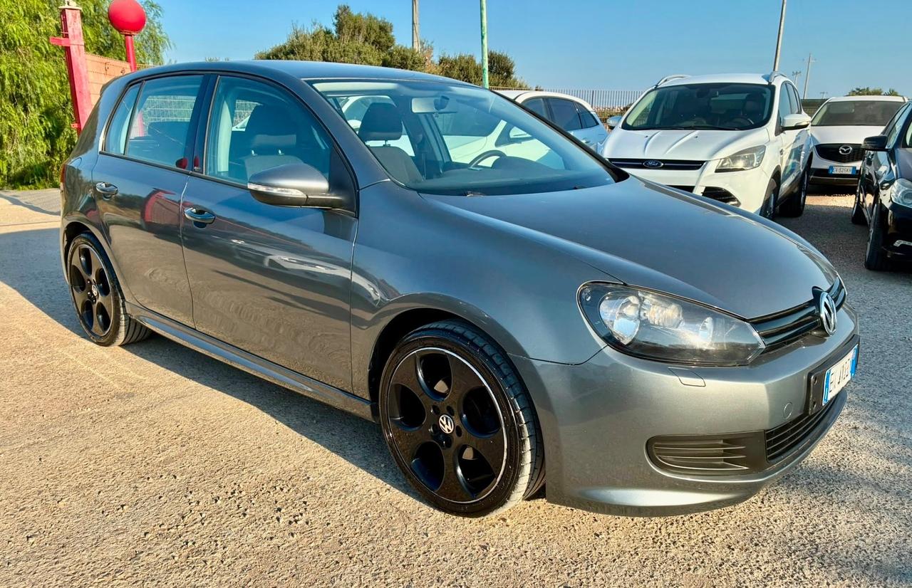 Volkswagen Golf 1.6 TDI DPF 5p. Highline Sportline