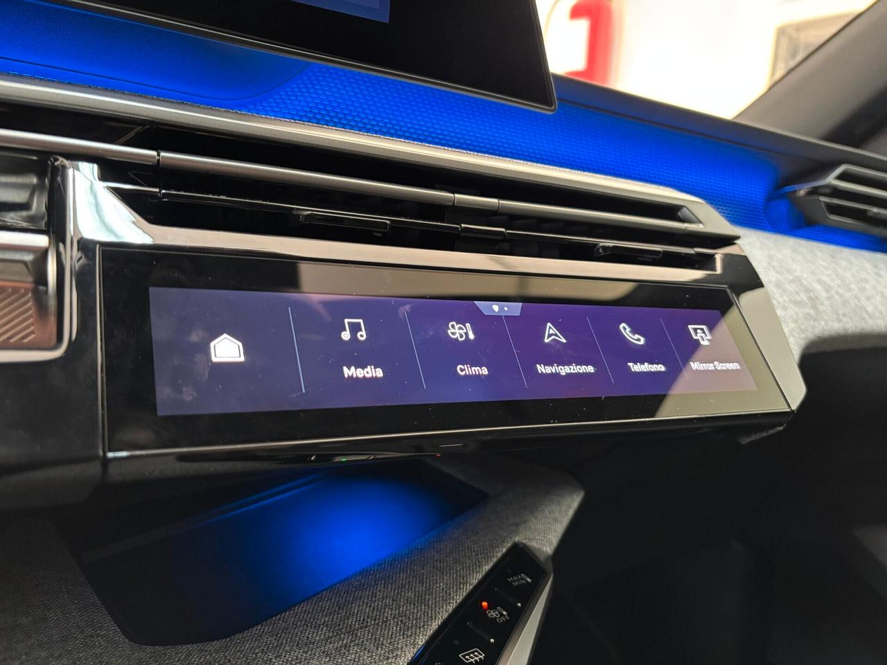Peugeot 3008 Hybrid 145 e-DCS6 GT Vari Colori