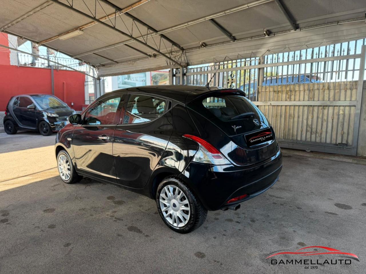 Lancia Ypsilon 1.2 Silver 69CV