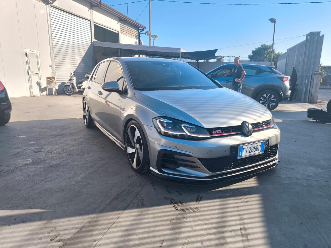 Volkswagen Golf GTI Performance 2.0 245 CV TSI DSG 5p. BMT