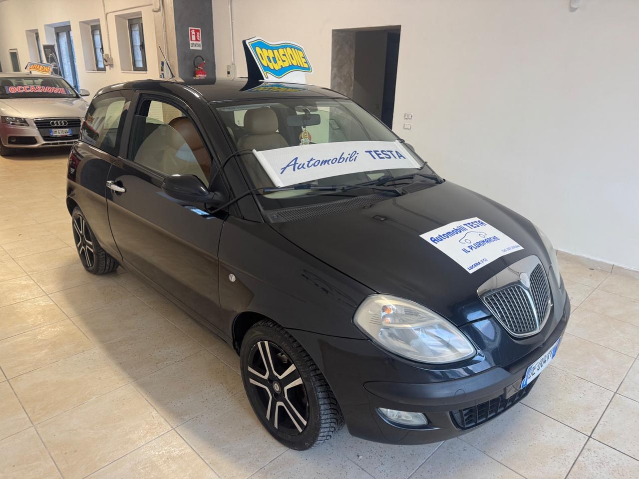 Lancia Ypsilon 1.3 MJT 75 CV Platino