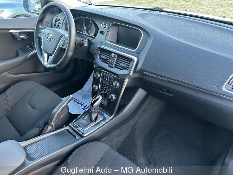 Volvo V40 Cross Country D2 Geartronic Momentum