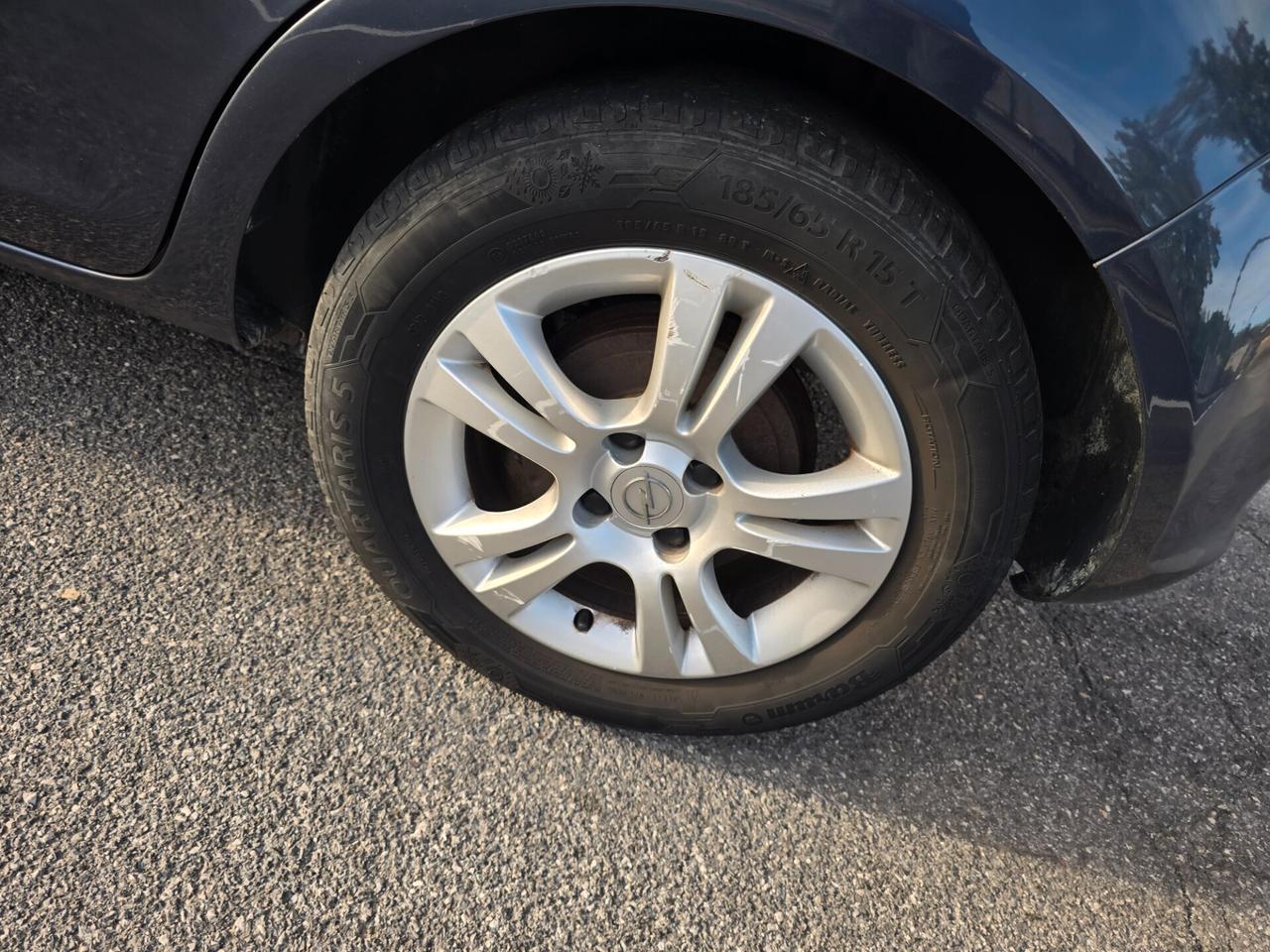 Opel Corsa 1.2 5 porte Club