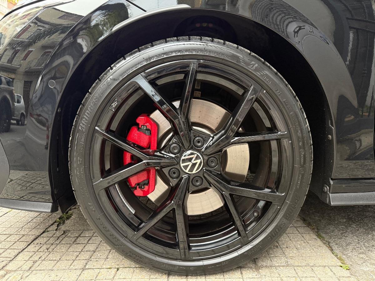 New Volkswagen Golf 8.5 GTI 2.0 TSI 265 CV