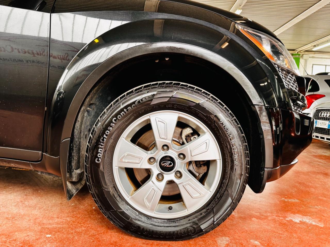 Mahindra XUV500 2.2d 4X4 7Posti