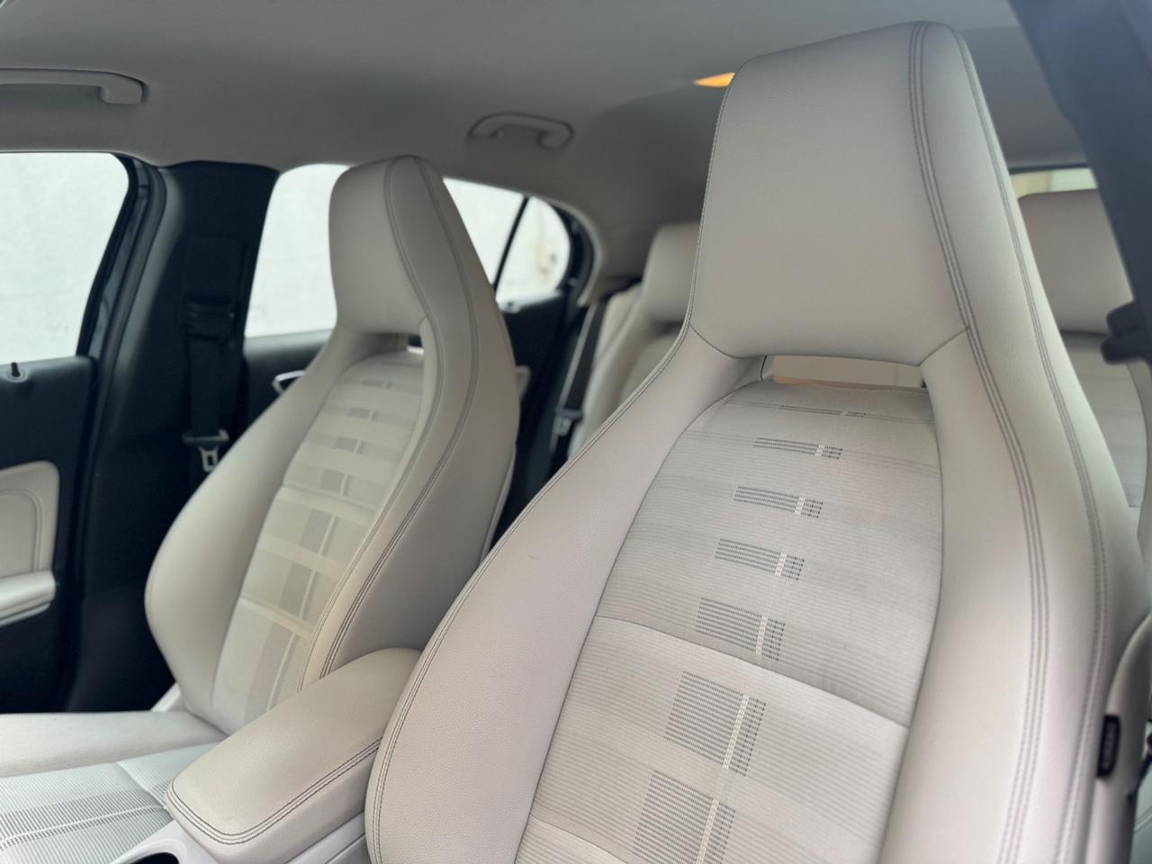 Mercedes-benz GLA 180 d Automatic Premium