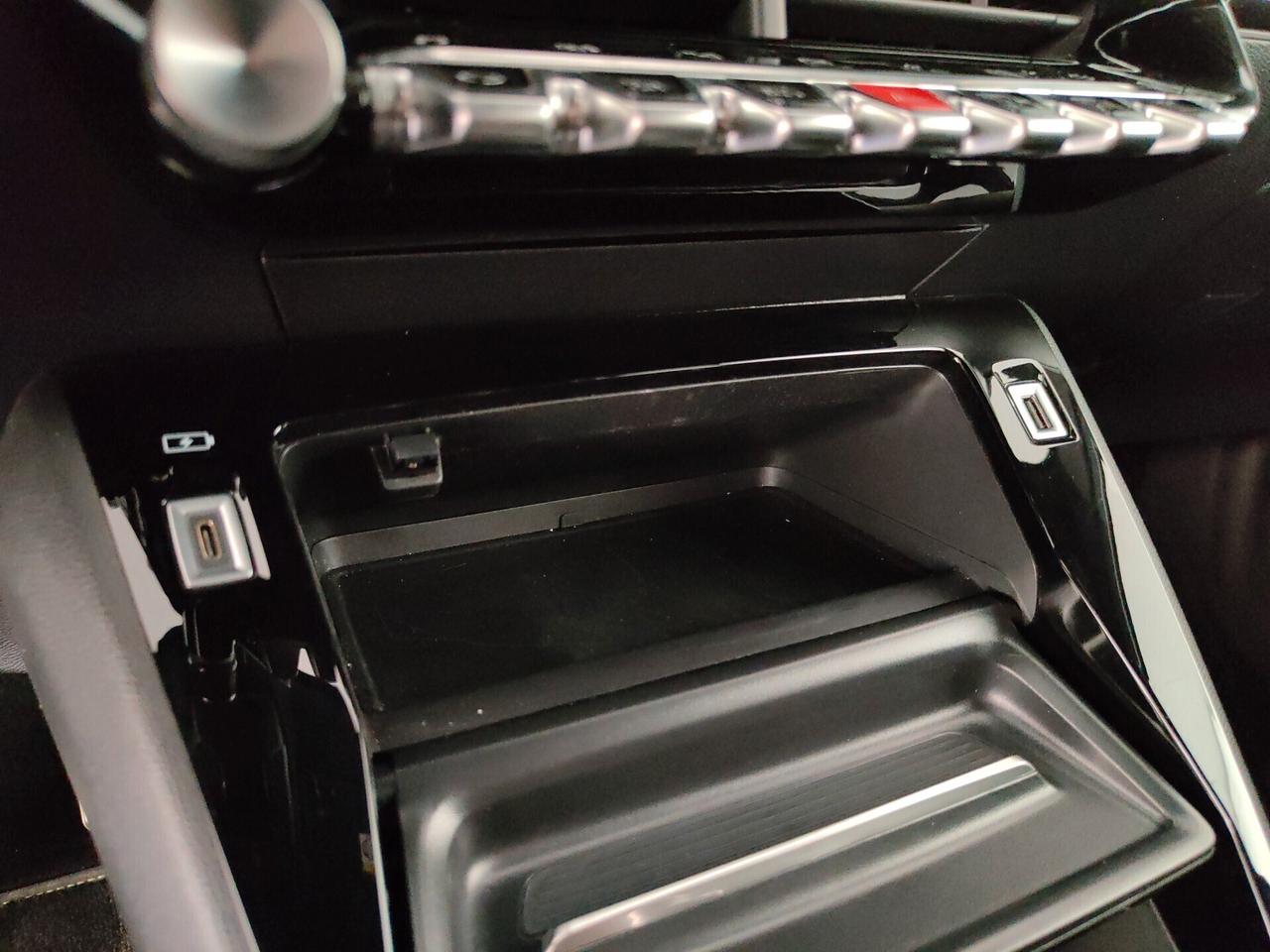 Peugeot 2008 BlueHDi 130 S&S EAT8 GT Line