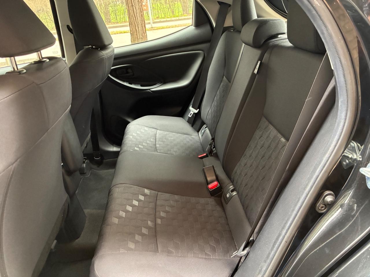 Toyota Yaris 1.5 Hybrid 115cv business pack