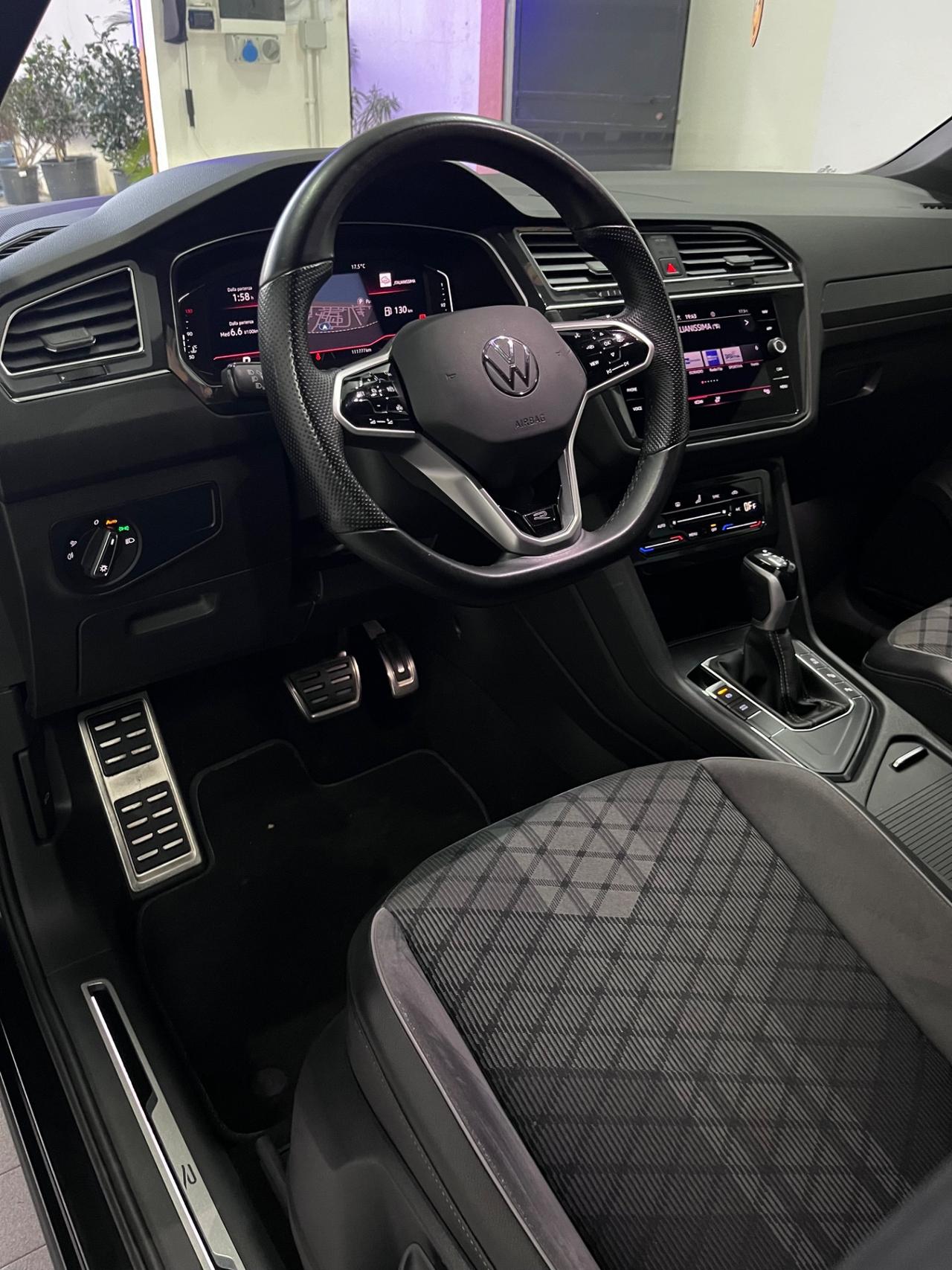 Volkswagen Tiguan 2.0 TDI 150 CV SCR DSG R-Line