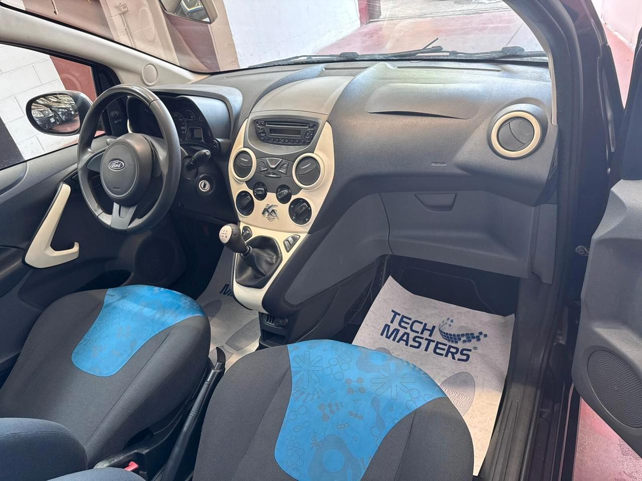 Ford Ka 1.2 8V 69 CV INDIVIDUAL NEOPAT