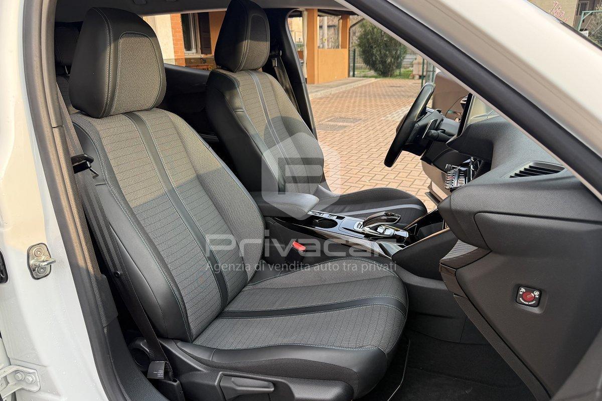 PEUGEOT 2008 BlueHDi 130 S&S EAT8 Allure