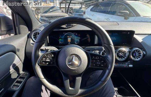 MERCEDES-BENZ GLA 250 GLA e phev (eq-power) Business Extra auto - GP698T