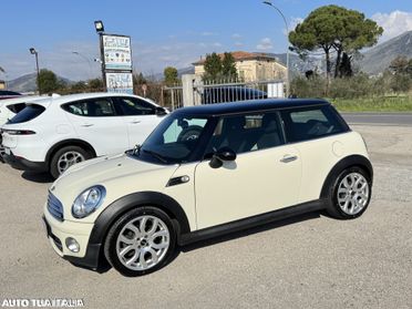 MINI COOPER D AUTOMATICA ADATTA NEOPATENTATI