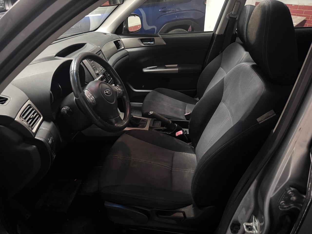 Subaru Forester 2.0D motore nuovo 4x4