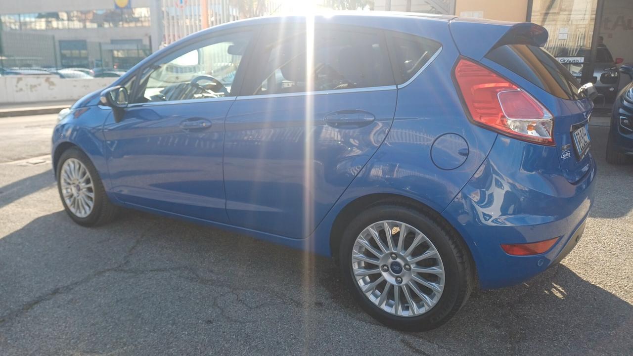 Ford Fiesta 1.5 TDCi 75CV 5 porte Titanium