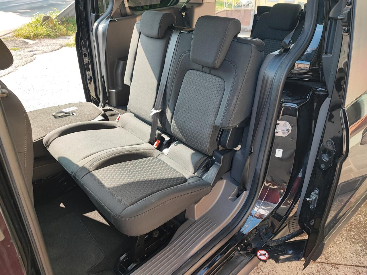 Ford Grand Tourneo Gancio Traino 7 Posti Euro 6