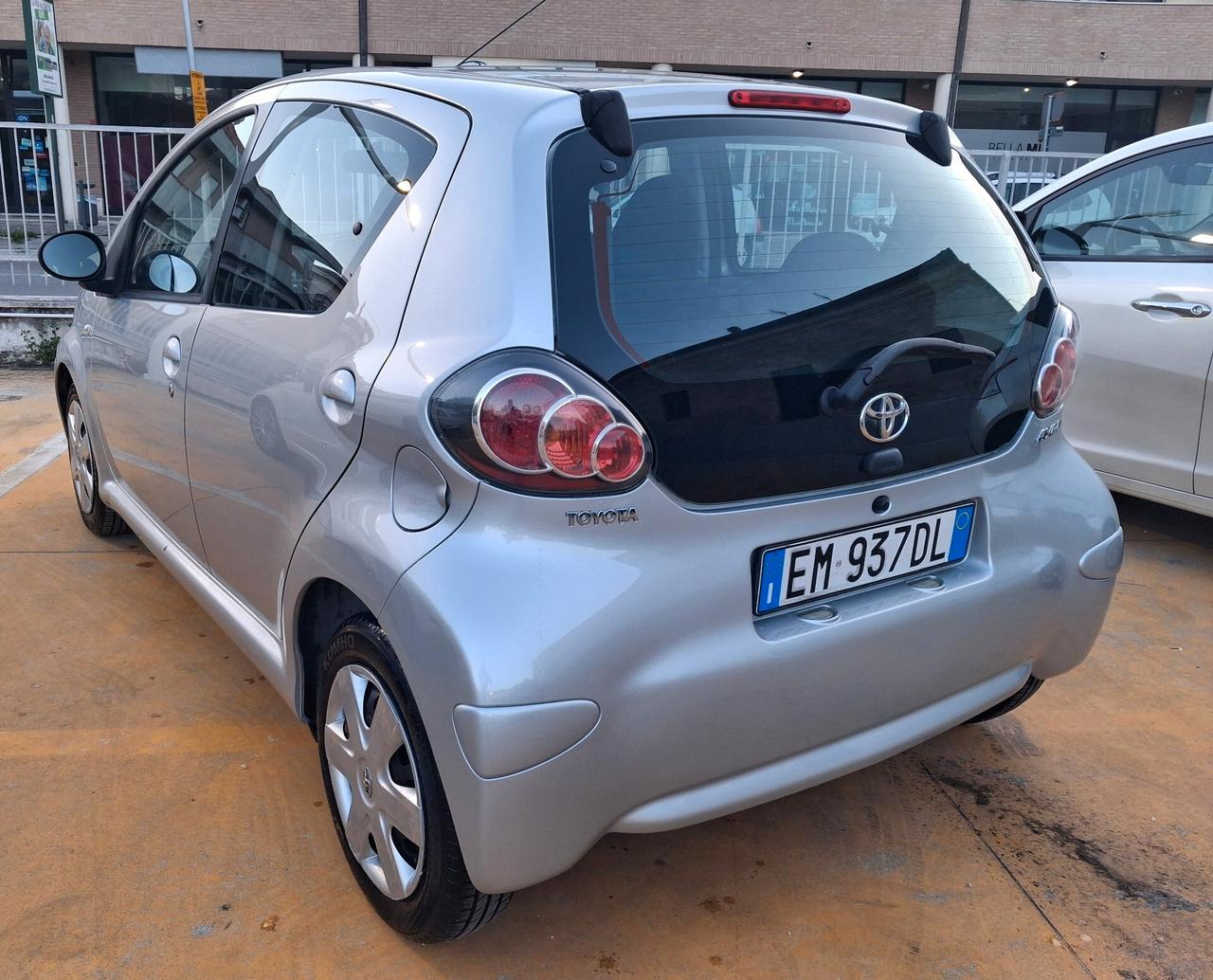 Toyota Aygo 1.0 12V VVT-i 5 porte