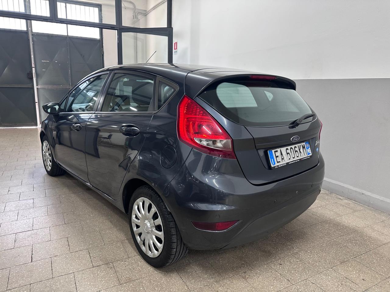 Ford Fiesta 1.4 5 porte Bz.- GPL Titanium 2010