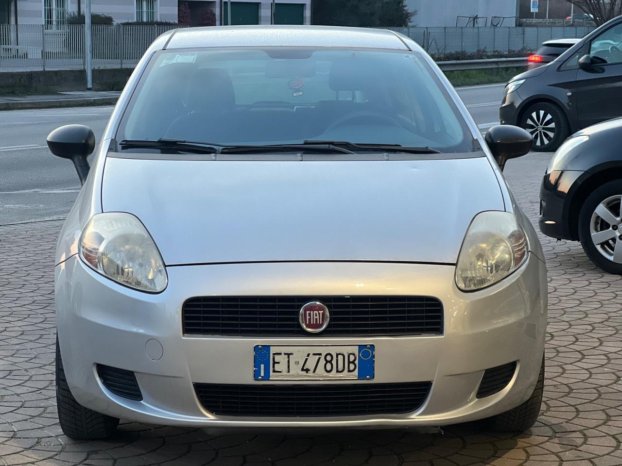 Fiat Grande Punto 1.2 benz - GARANZIA 12 MESI